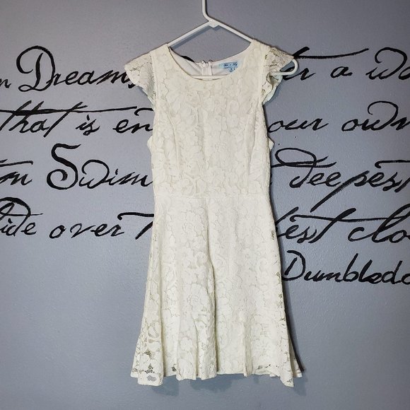 She and Sky White Lace Dress, Small - Picture 2 of 7